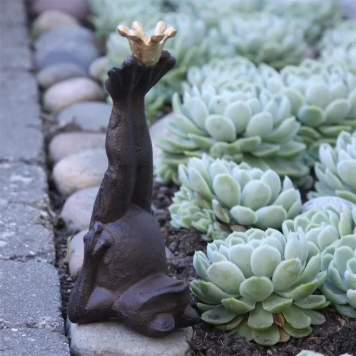 Groda Skuldra, från Eldgarden