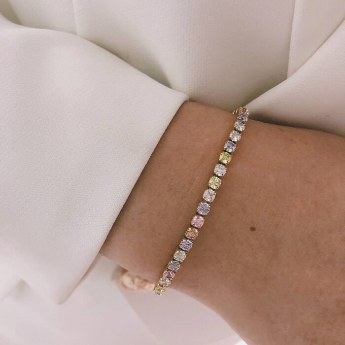 Tennisarmband Celine, guld pastell mix, från By Jolima