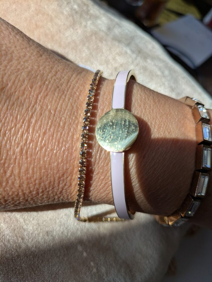 Tennisarmband Celine guld Coffee, från By Jolima